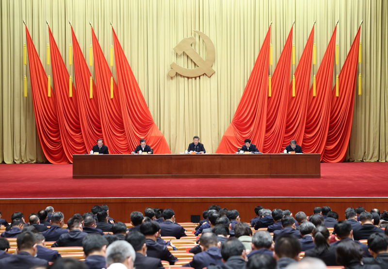 3月1日，2022年春季学期中央党校（国家行政学院）中青年干部培训班在中央党？。中共中央总书记、国家主席、中央军委主席习近平在开班式上揭晓主要讲话。 新华社记者 刘彬 摄